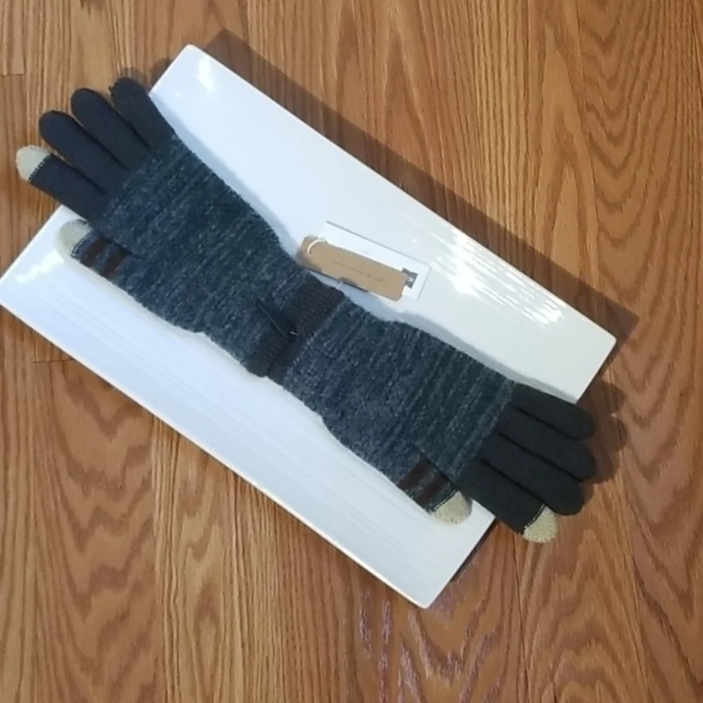 Look by M gloves‎ new with tags